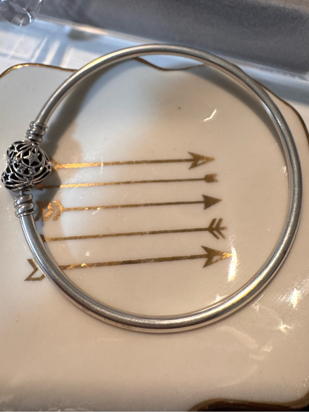 Pandora heart clasp bangle